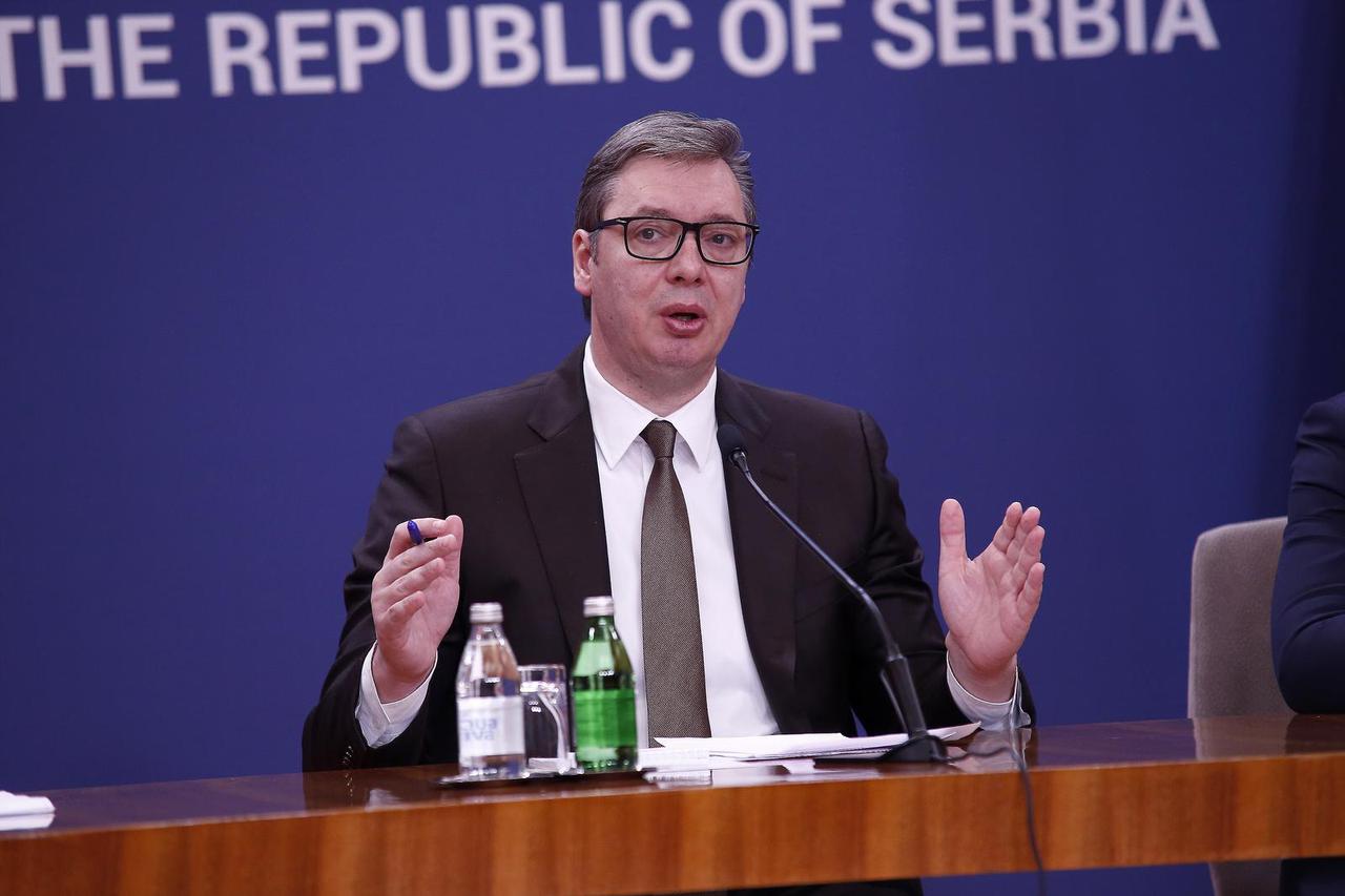 Beograd: Aleksandar Vučić obratio se građanima nakon sastanka Savjeta za nacionalnu sigurnost