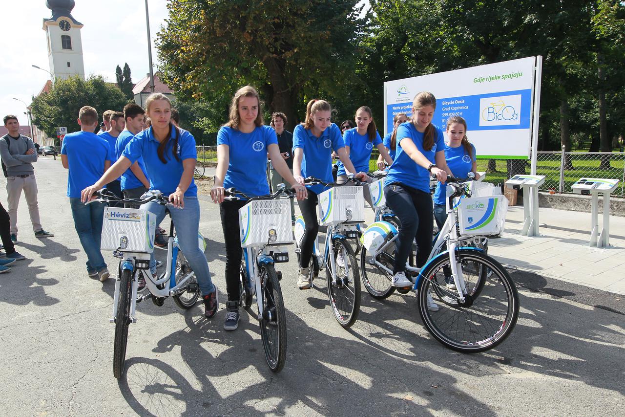 18.09.2014., Koprivnica - Pustanje u rad bike sharing sustava Bicko, za koji je novac osiguran suradnjom s madjarskim partnerima na projektu Bicikl oasis, financiran iz projekta IPA CBC Madjarska - Hrvatska. Prve metre novim biciklima su napravili gradona