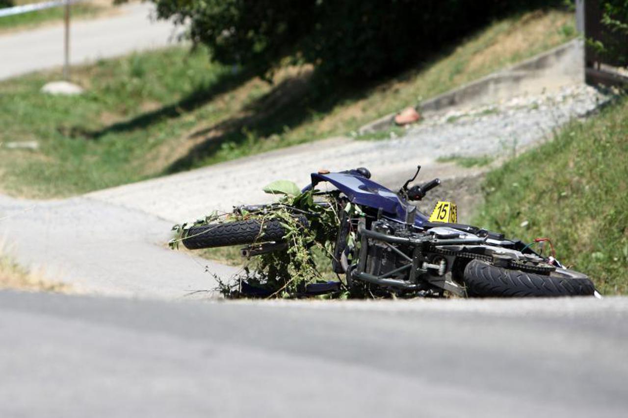 Poginuo motociklist u Paukovcu (1)