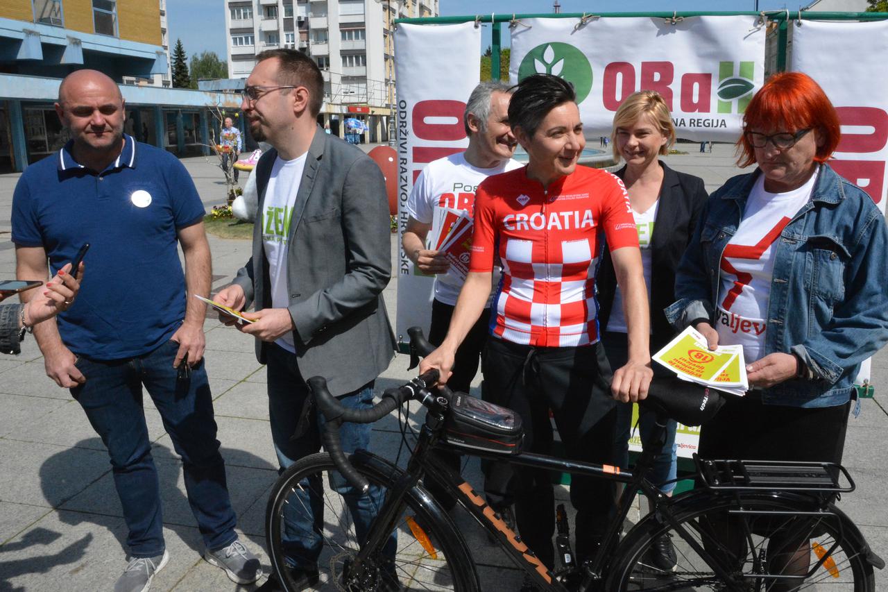 Kandidatkinja koalicije Zelene ljevice u kampanju je krenula biciklom