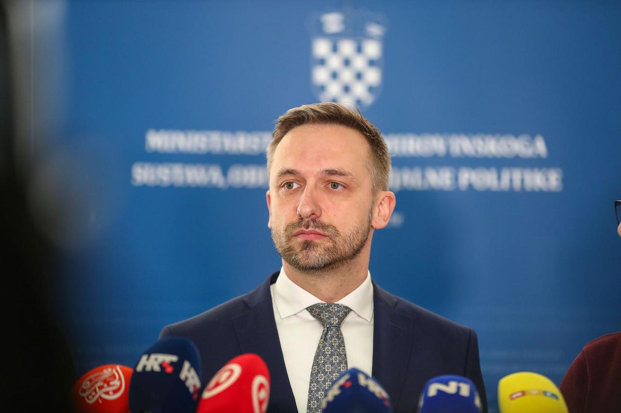 Zagreb: Izjave nakon sastanka pregovaračkog odbora Vlade i predstavnika sindikata