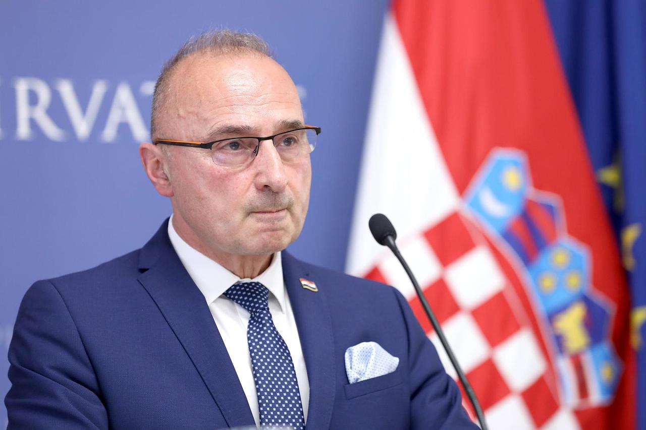 Zagreb: Na nove optužbe predsjednika Milanovića odgovarao je ministar vanjskih poslova Gordan Grlić Radman