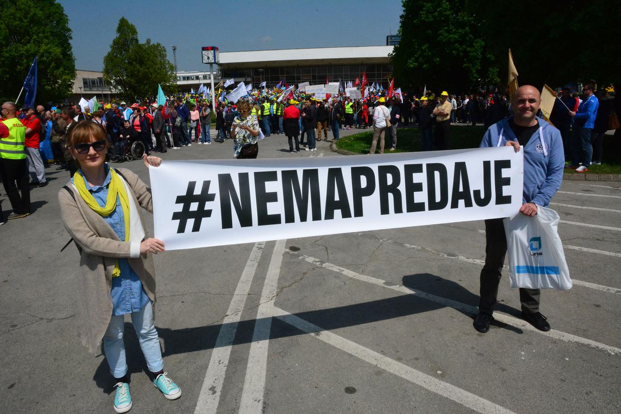 Sindikati Međunarodni praznik rada obilježili prosvjedom u Slavonskom Brodu