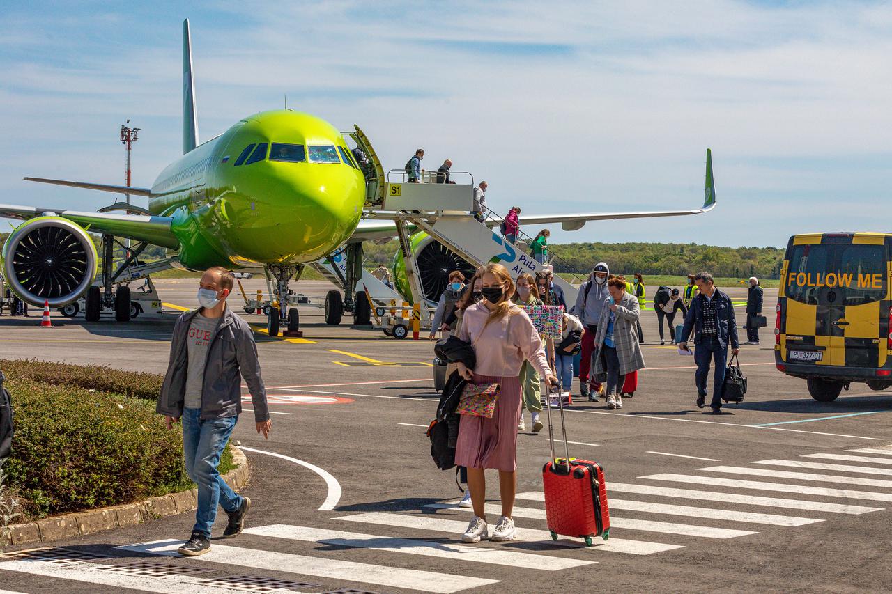 Pulska zračna luka dočekala prve ovogodišnje putnike iz Rusije