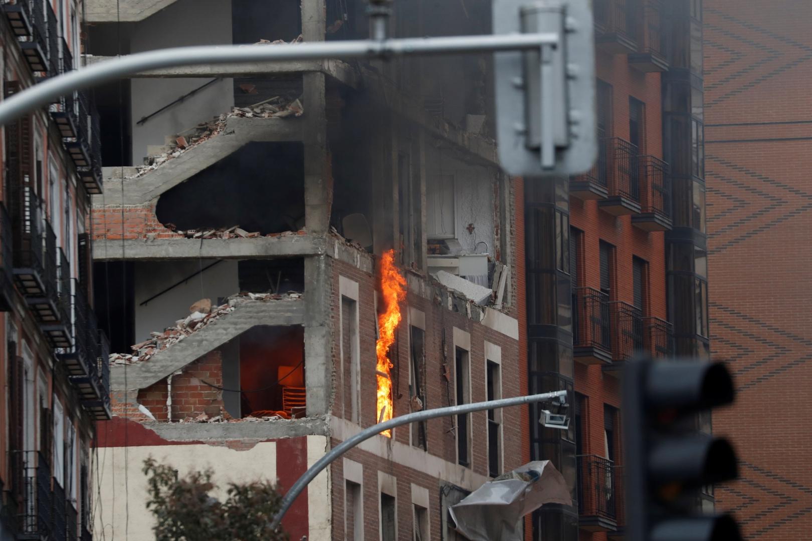 Explosion in Madrid downtown The building belonging to the Catholic Church burns after a deadly explosion, in Madrid downtown, Spain January 20, 2021. REUTERS/Susana Vera SUSANA VERA