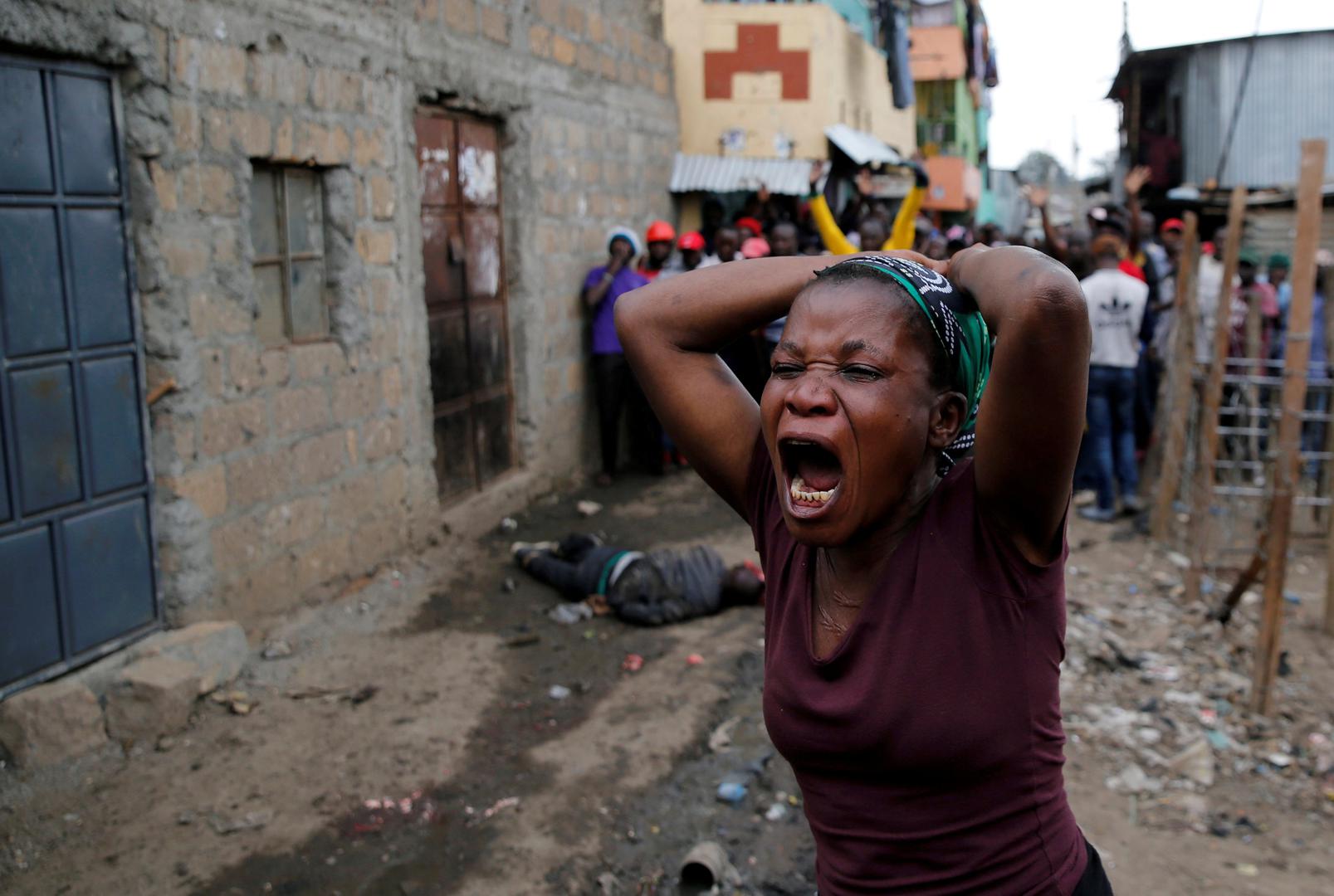 Žena u žalovanju zbog smrti prosvjednika u Nairobiju.