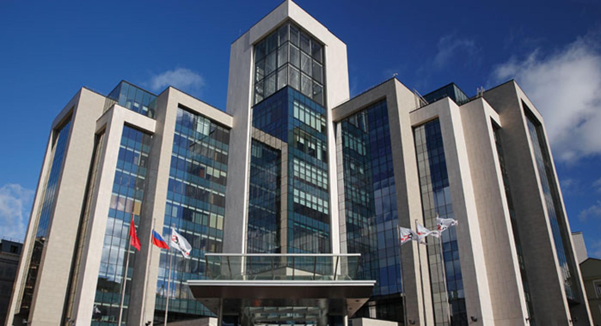 Raskošna upravna zgrada kompanije
LUKOIL u ruskoj metropoli