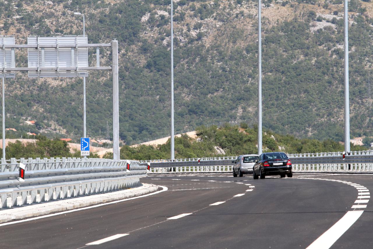 Rijeka: Državna cesta D8 na dionici od Svetog Kuzma do Križiš?a puštena u promet 