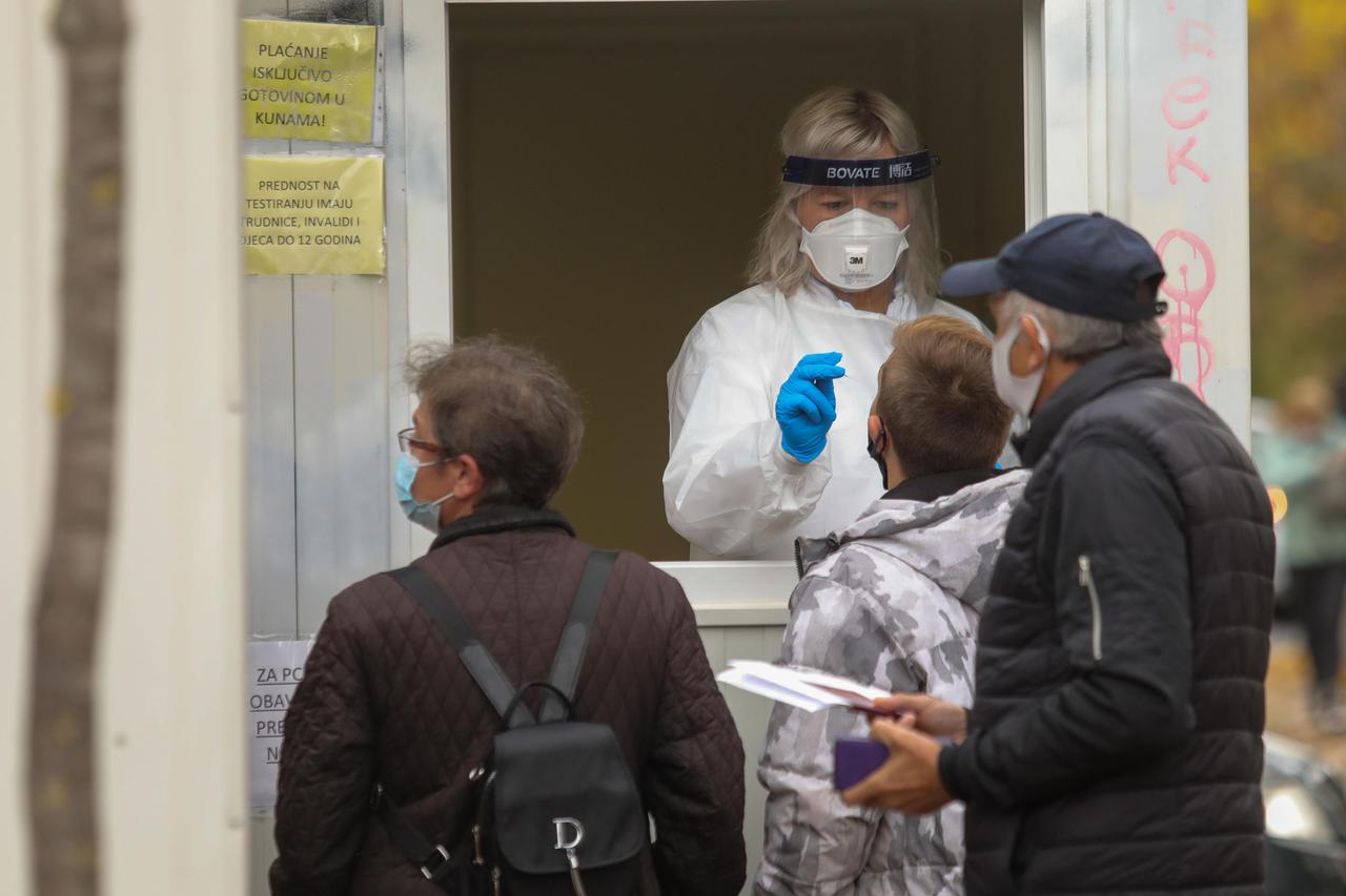 Osijek: Stvaraju se gužve za testiranja na koronavirus