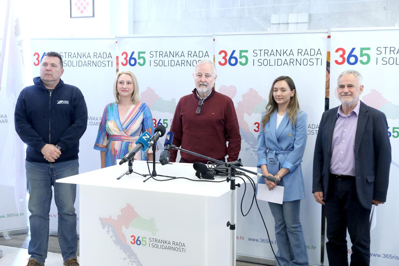 Zagreb: Stranka rada i solidarnosti o najavljenim otkazima u Zagrebačkom holdingu