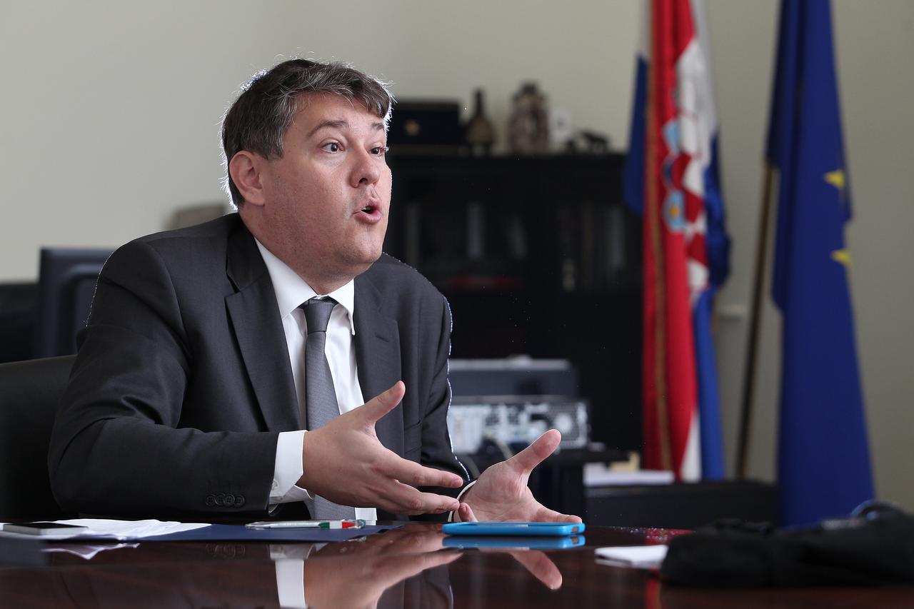 04.09..2014. Zagreb - Ministar financija Boris Lalovac. Photo: Boris Scitar/Vecernji list 