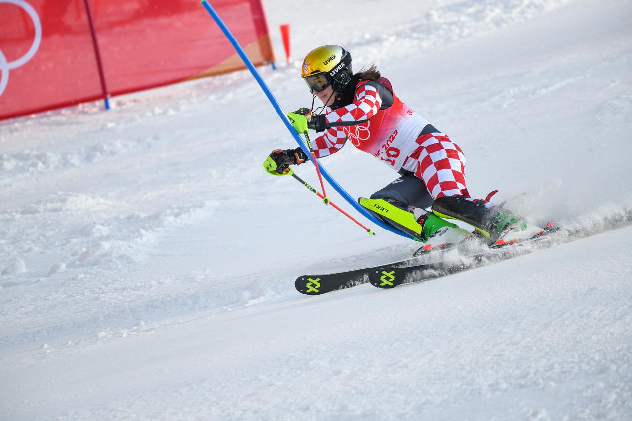 U slalomskoj vožnji na Olimpijskim igrama Popović završila 23., Ljutić 25., a Komšić izletjela
