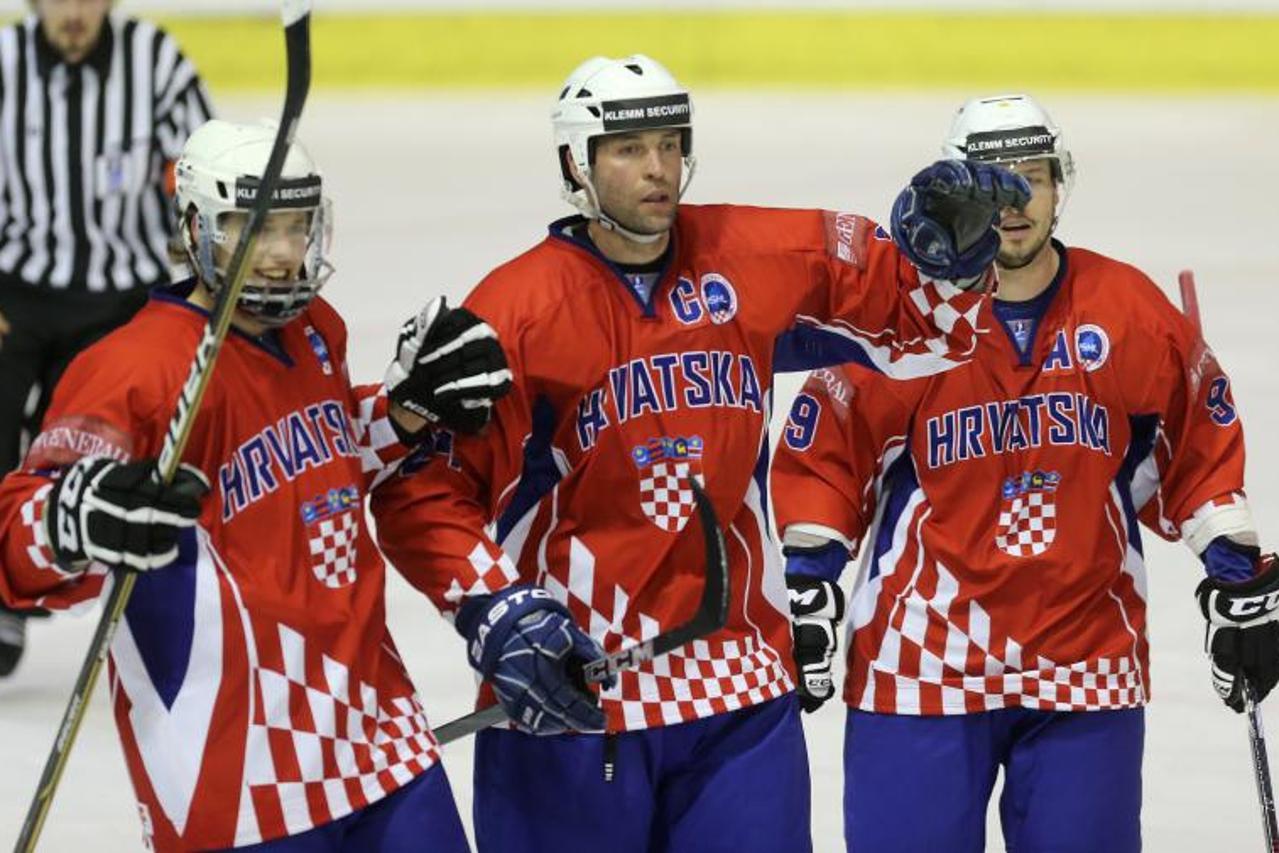 Svjetsko prvenstvo u hokeju na ledu Divizije IIA, Hrvatska hokejaška reprezentacija (1)