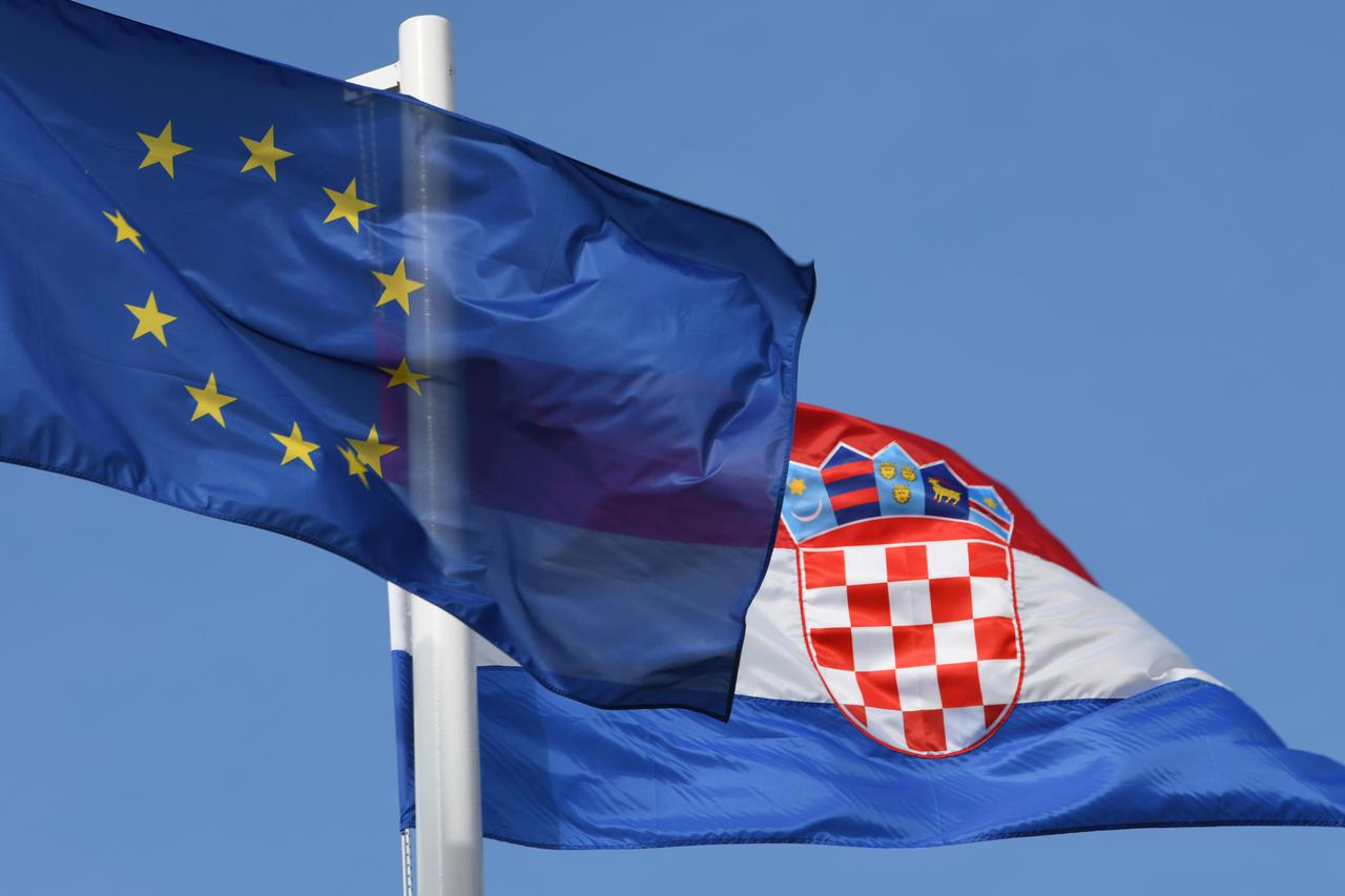 Zastave Europske unije i Hrvatske