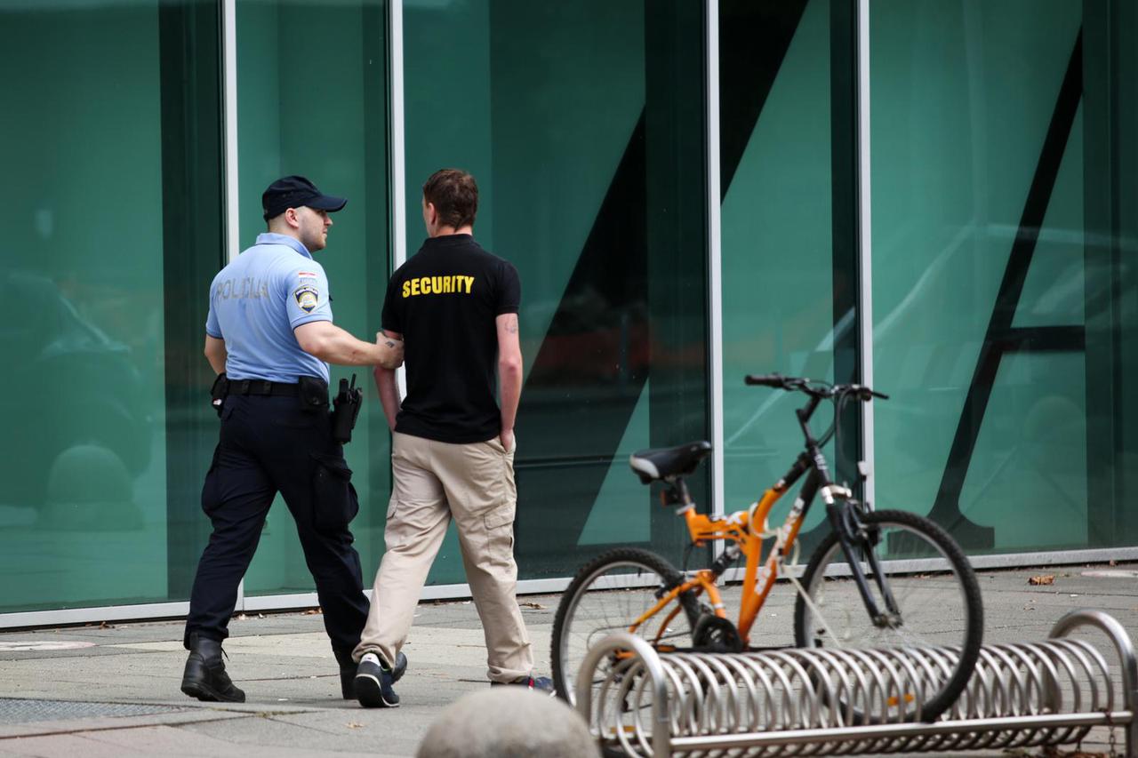 Policija privela muškarca zbog lažne dojave o bombi u Avenue Mallu
