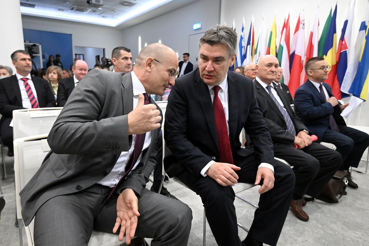 Predsjednik Republike Zoran Milanovic sudjelovao je na konferenciji povodom obiljezavanja 10 godina clanstva Republike Hrvatske u Europskoj uniji.