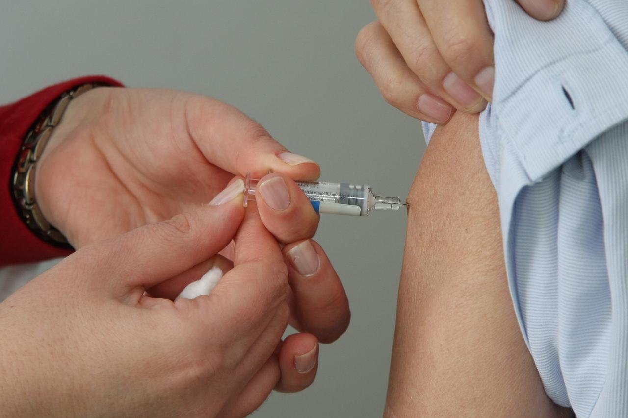 15.11.2010., Karlovac - U Zavodu za javno zdravstvo Karlovacke zupanije pocelo je cijepljenje protiv gripe.  Photo: Kristina Stedul Fabac/PIXSELL