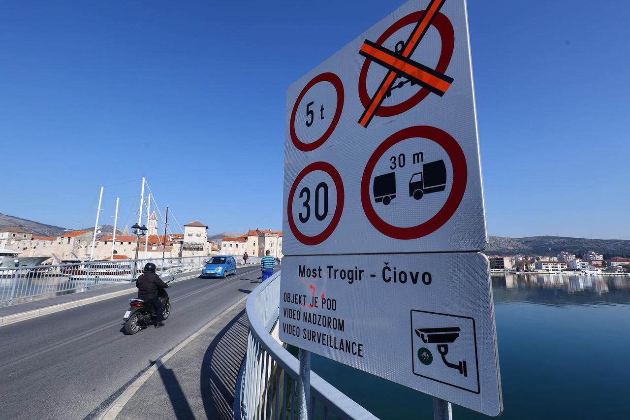 Trogir: Čiovski most bit će zatvoren dva dana zbog radova na ispitivanju cjelokupnog sustava