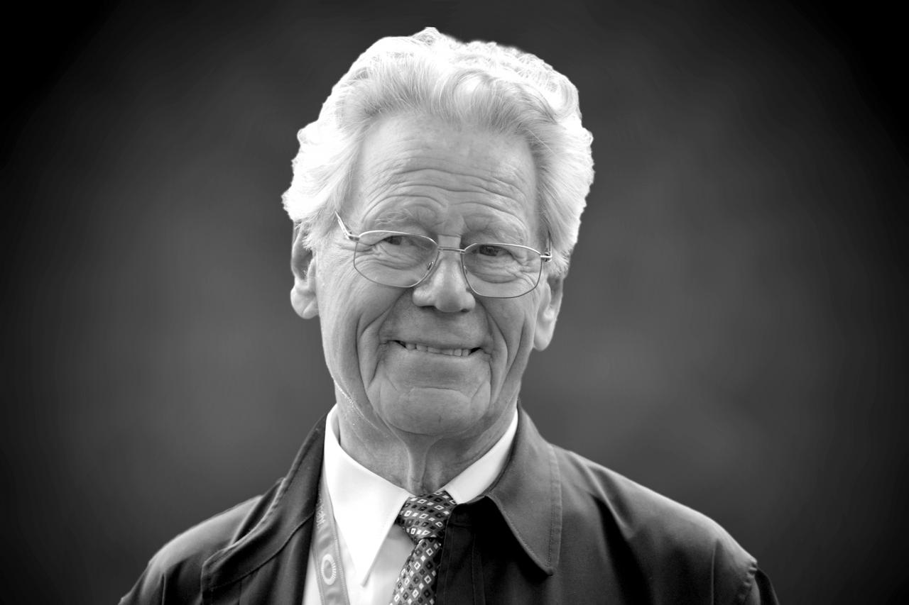 Theologian Hans KUENG died at the age of 93.