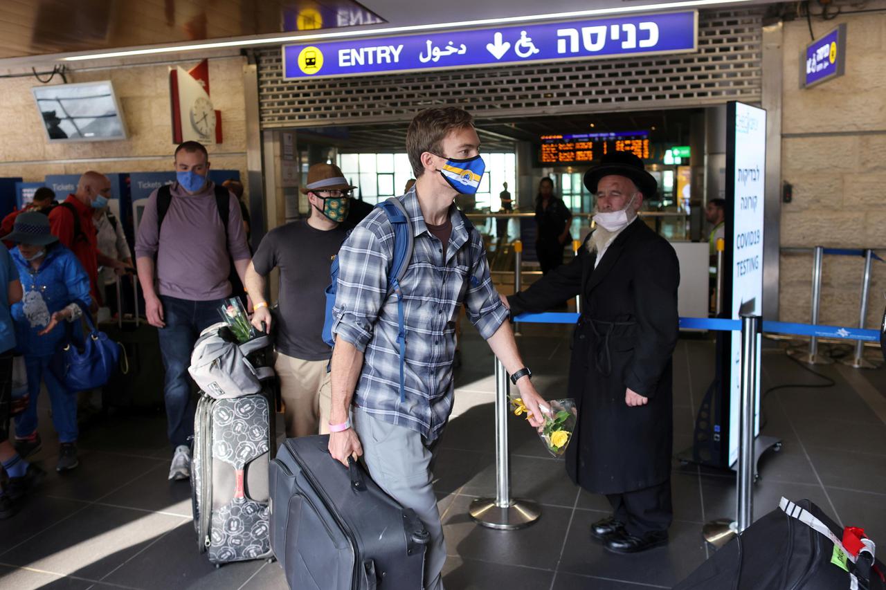 FILE PHOTO: Israel reopens borders to small groups of tourists as COVID-19 restrictions ease