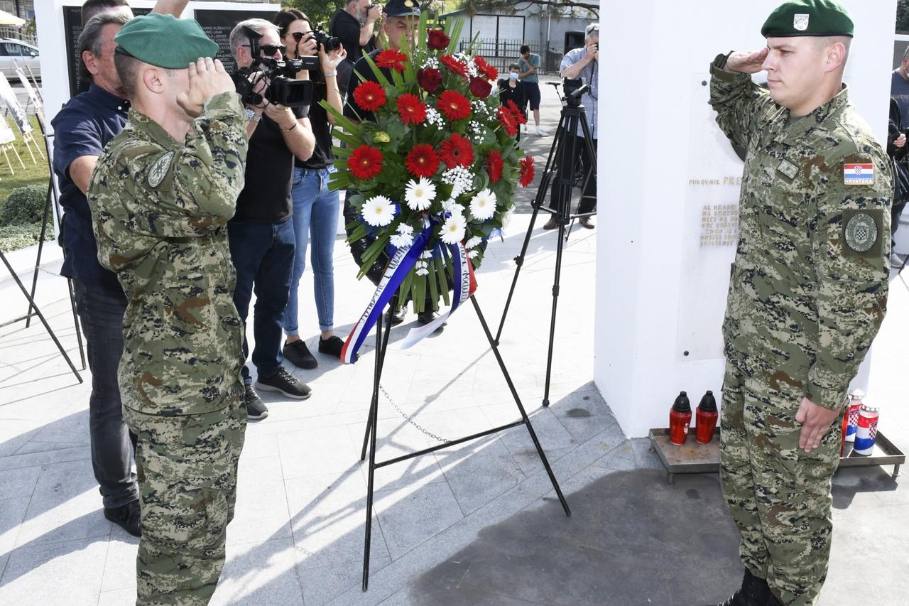 Petrinjci se prisjetili 589 ubijenih civila i poginulih hrvatskih branitelja