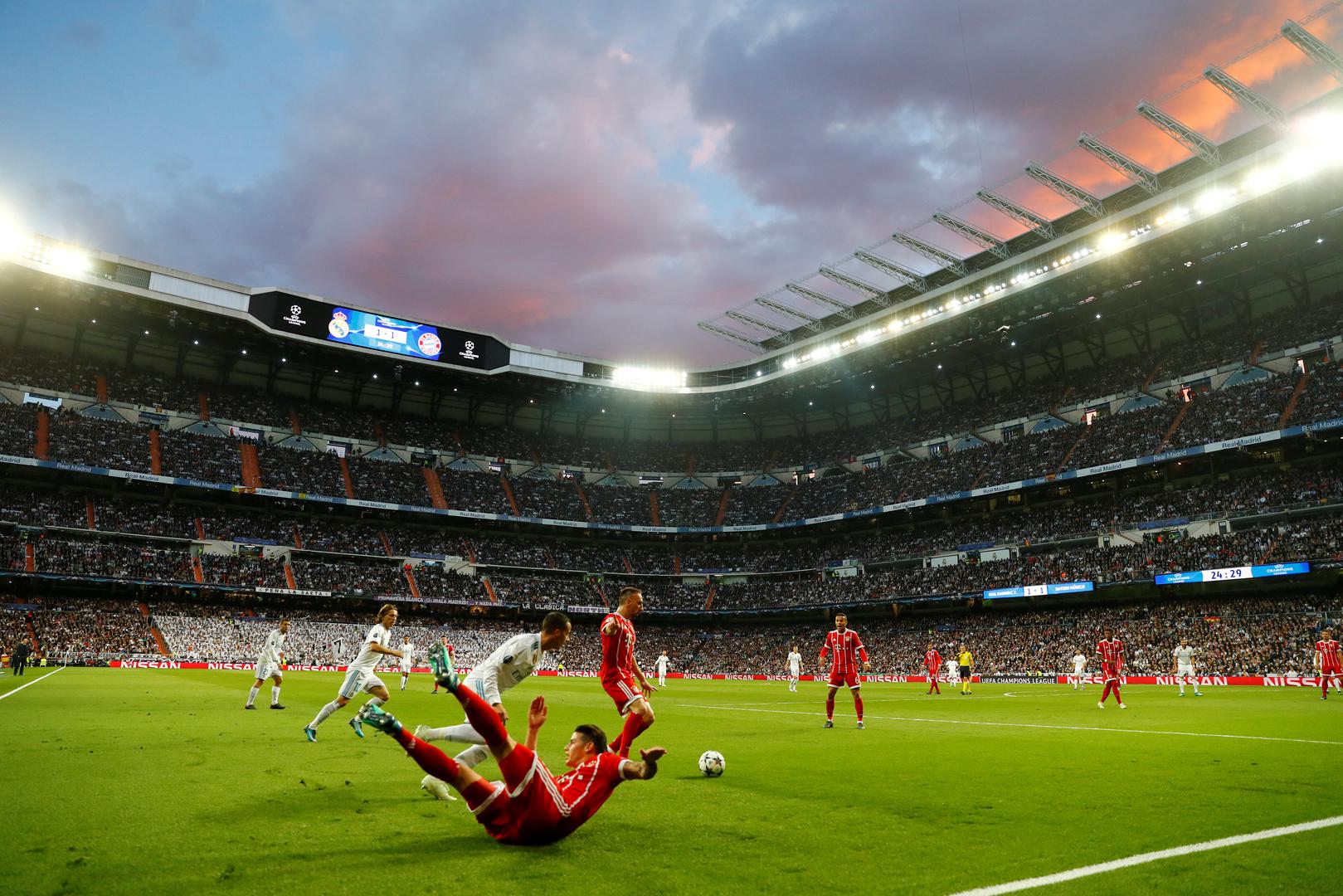 Kako i priliči spektaklu kakva je utakmica polufinala Lige prvaka između Reala i Bayerna, iz Madrida nam stižu sjajne fotografije sa Santiago Bernabeua.
