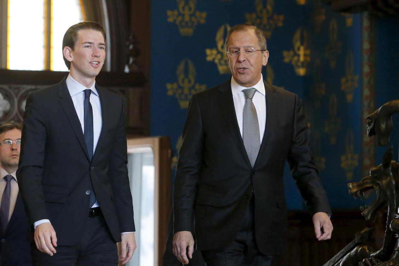 Russian Foreign Minister Sergei Lavrov (R) speaks with his Austrian counterpart Sebastian Kurz during a meeting in Moscow, Russia, April 5, 2016. REUTERS/Sergei Karpukhin