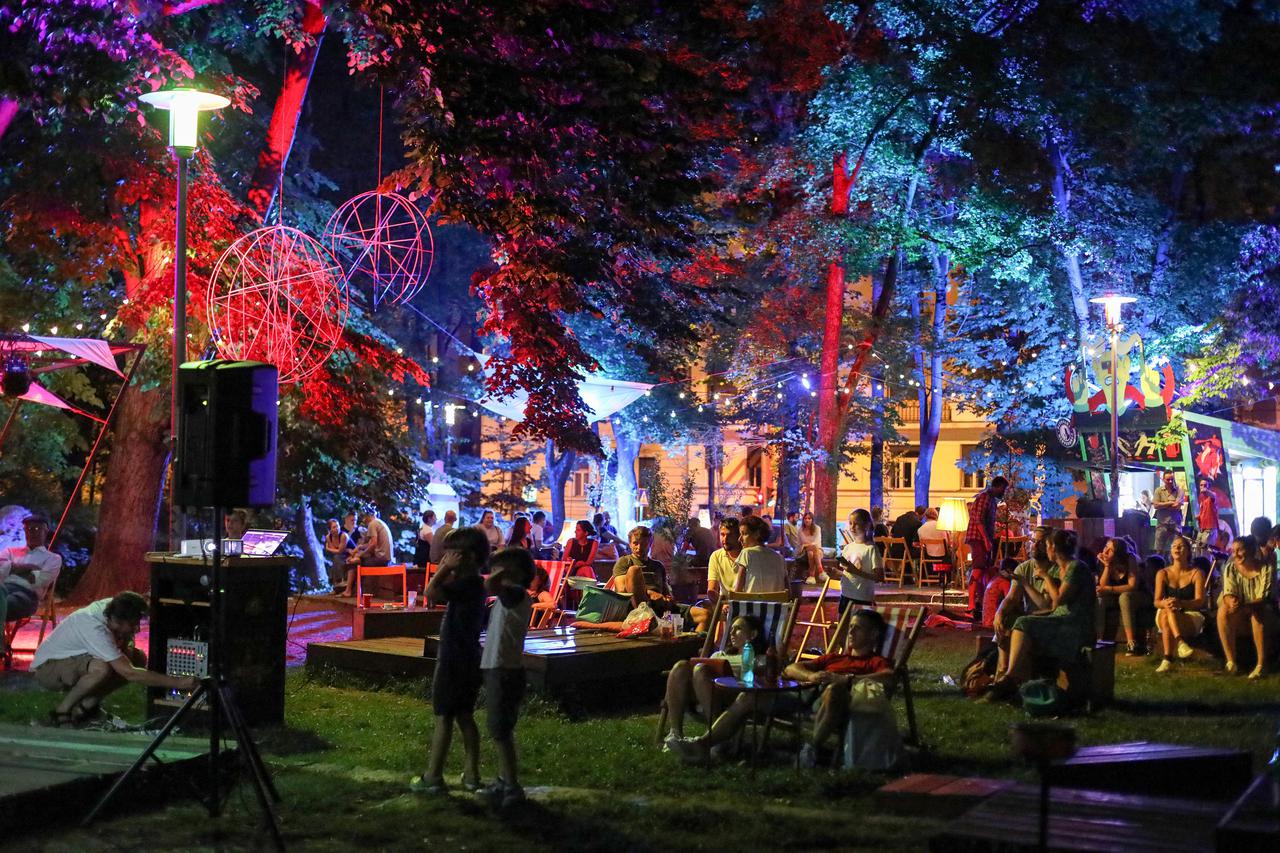 Zagreb: Premijerni prikaz Frooom! filmova u Art parku