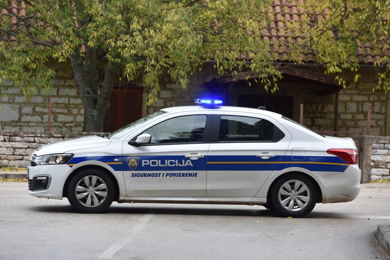 Policija - Drniš