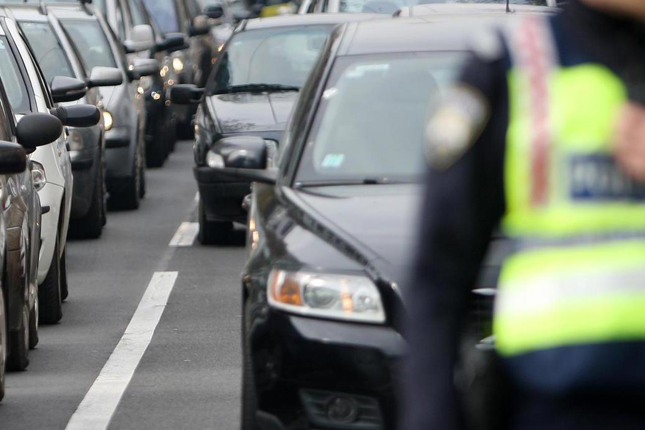 Zagreb: Prometne gužve zbog prolaska kolone branitelja