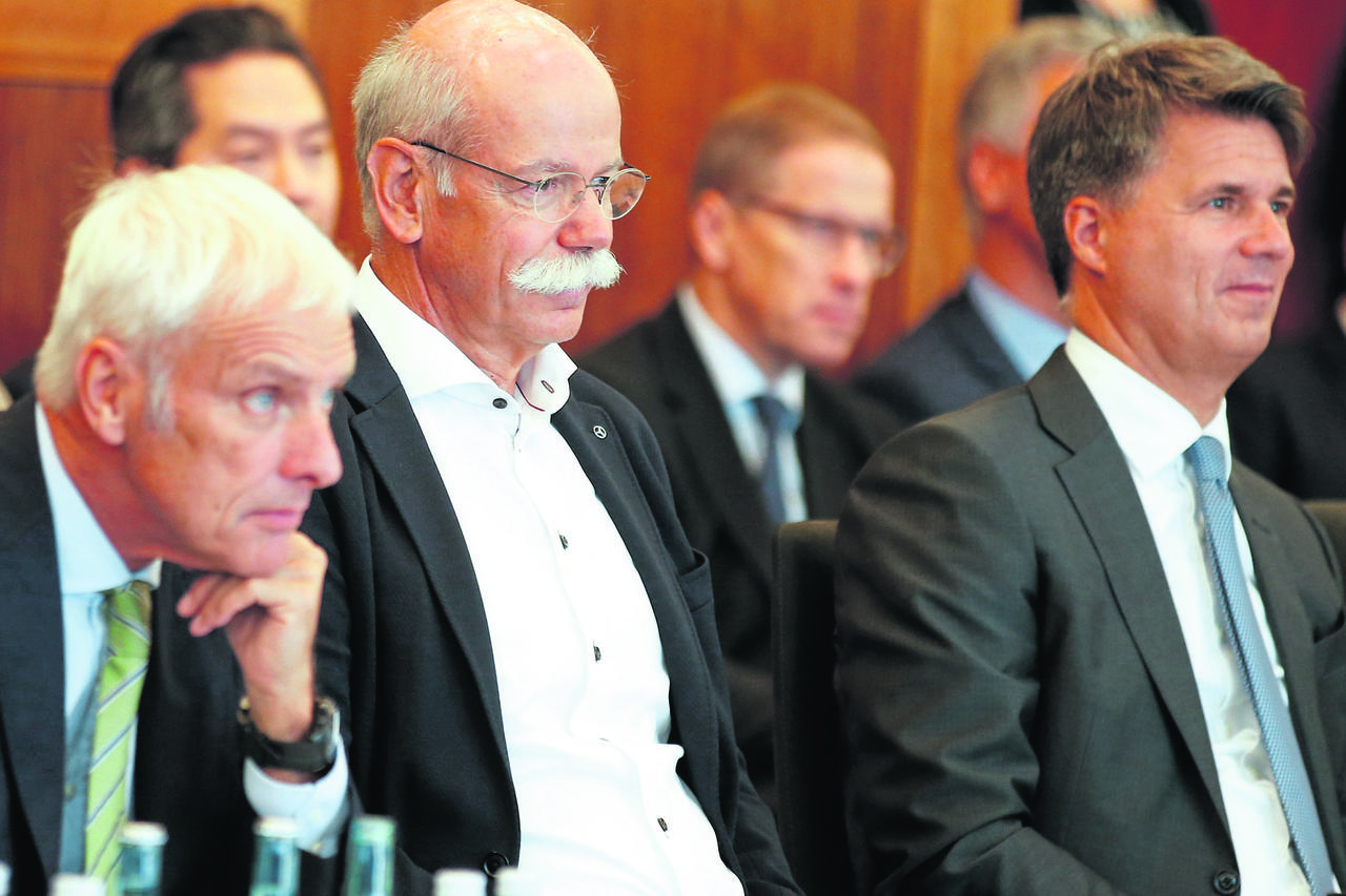 Trojac vodećih u autoindustriji Matthias Müller (Volkswagen), Dieter Zetsche (Daimler) i Harald Krüger (BMW)