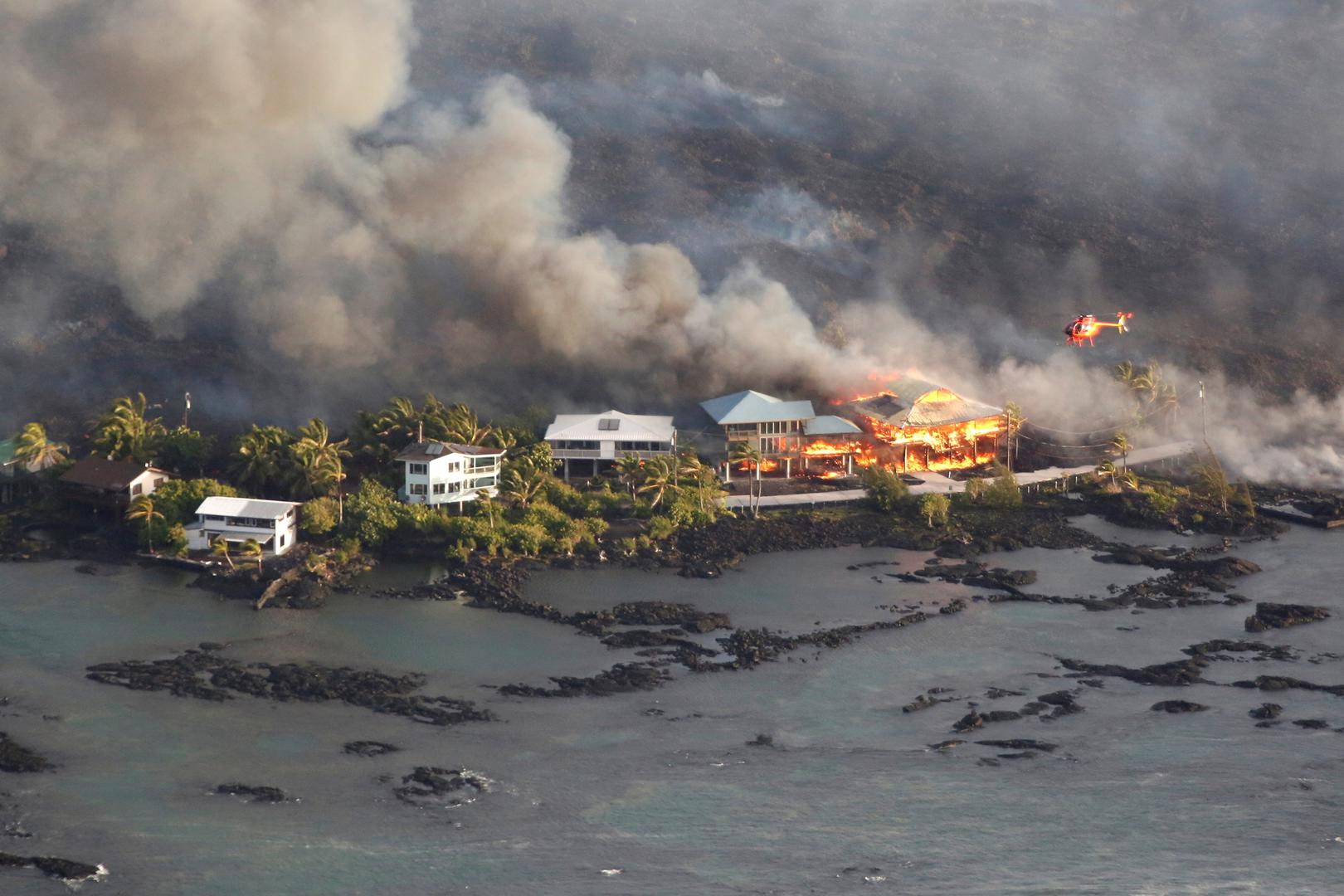 Lava na Havajima progutala je više od stotinu domova u jednoj noći, javlja KHON2 News.