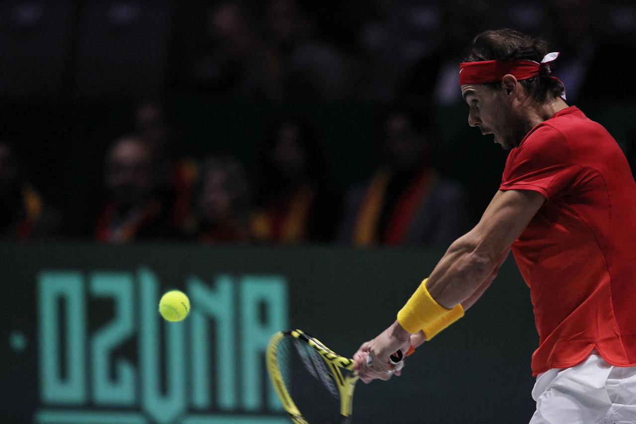 Shapovalov vs Nadal in Davis Cup in Madrid, Spain