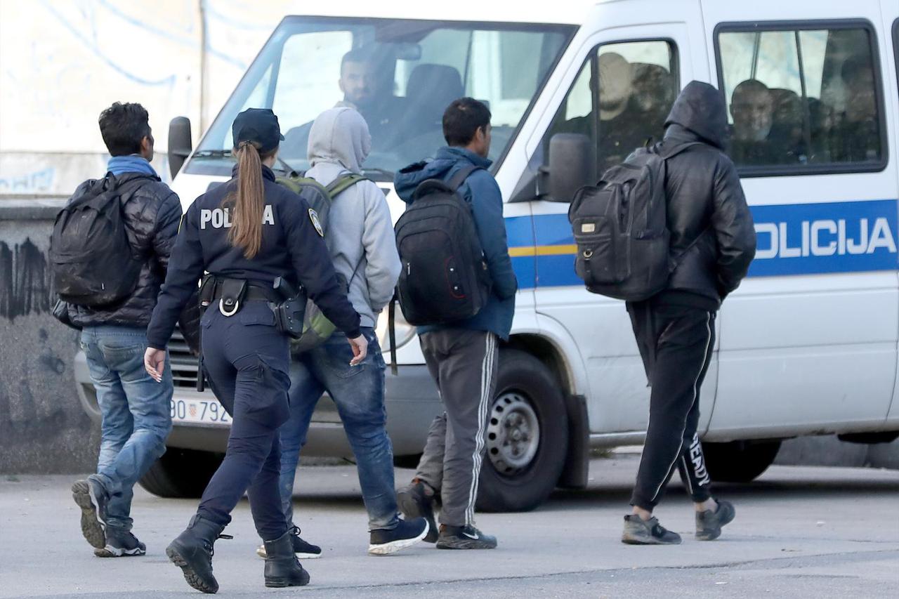 Zagreb: Policija u zadnje vrijeme pojačano nadzire migrante koji se okupljaju oko Glavnog kolodvora