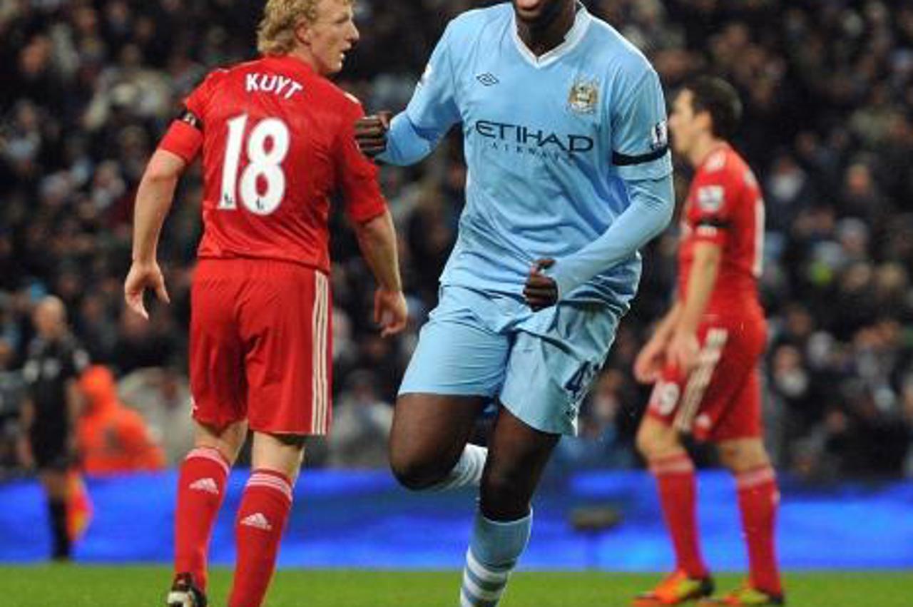 'Manchester City v Liverpool. Manchester City\'s Yaya Toure scores City\'s 2nd goal. Credit: The Times. Online rights must be cleared by NI Syndication. Photo: NI Syndication/PIXSELL'