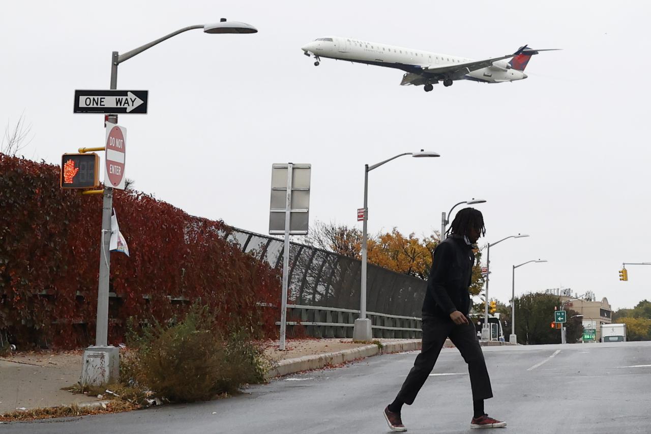 Airplanes Arrive at LGA Airport in NYC
