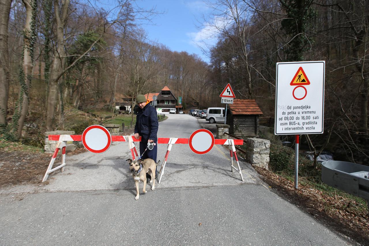 Zagreb: Cesta prema Sljemenu zatvorena je zbog radova na žičari