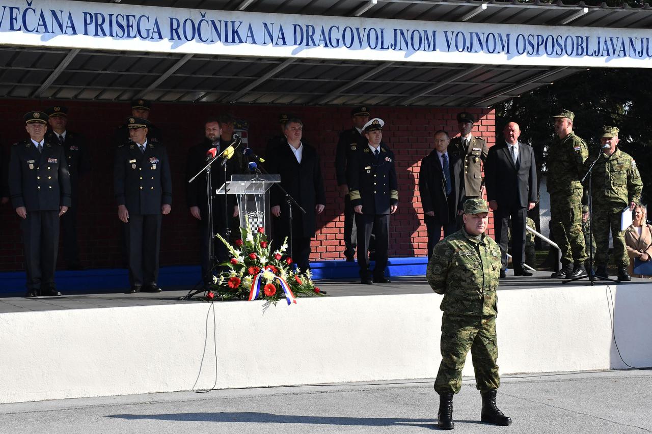 Požega: Predsjednik Milanović sudjelovao na svečanosti polaganja prisege 32. naraštaja vojnih ročnika