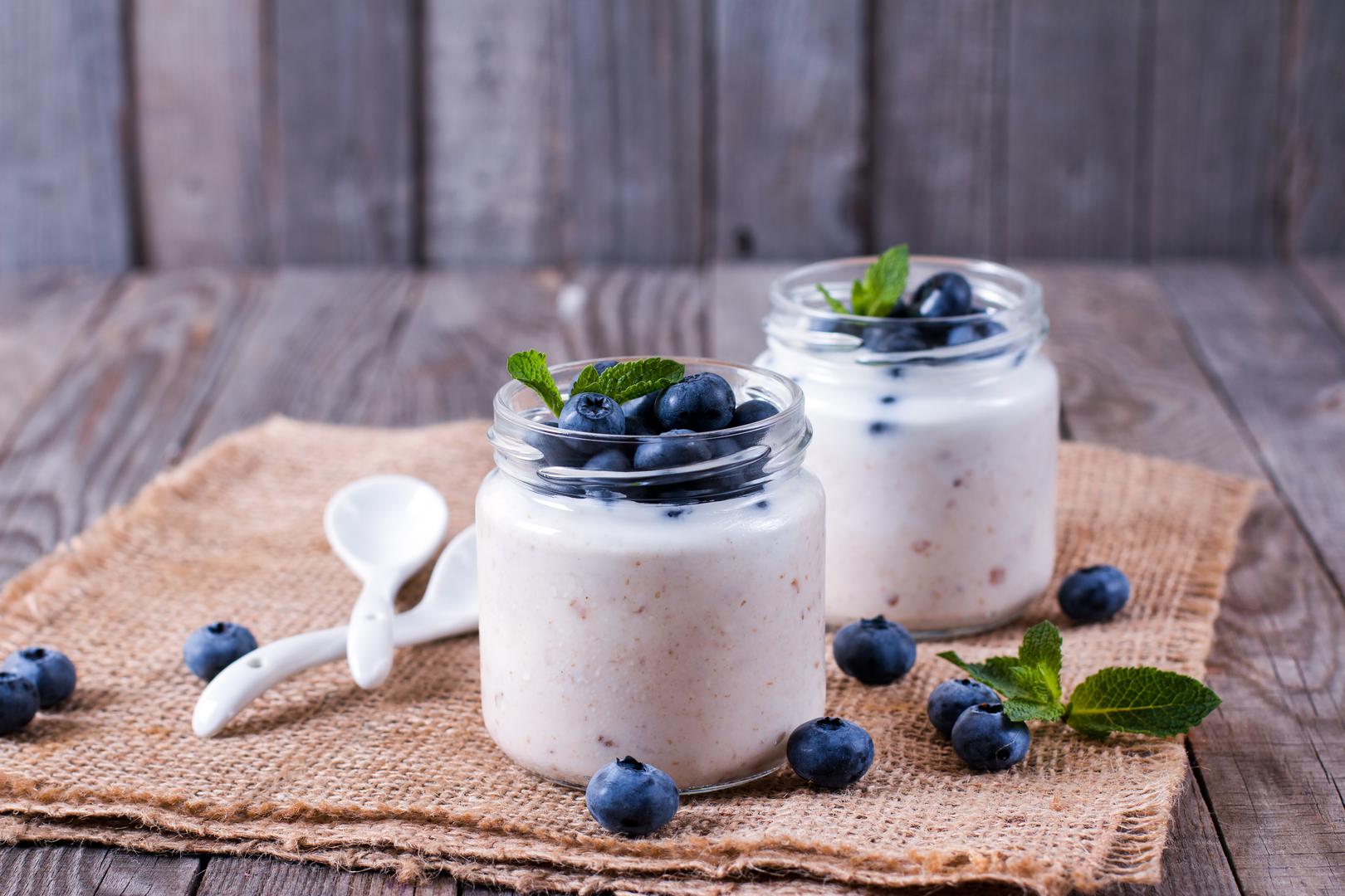 Jogurt je odličan izvor probiotika. Posljednja istraživanja dokazuju da probiotici mogu djelovati čak i kao lijek te pomoć u kontroli tjelesne težine. 