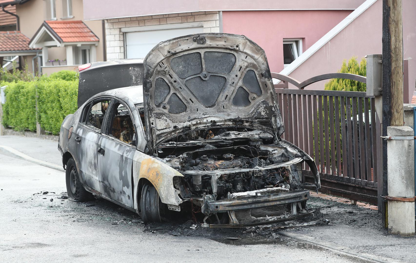 U Savskoj Opatovini u Zagrebu danas je izgorio osobni automobil VW Passat.