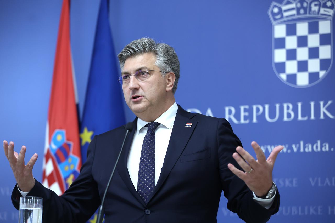 Zagreb: Izjava Andreja Plenkovića nakon sastanka parlamentarne većine