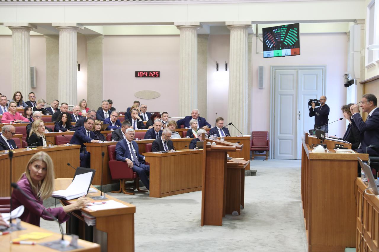 Zagreb: Sabor glasovao o raspravljenim točkama dnevnog reda
