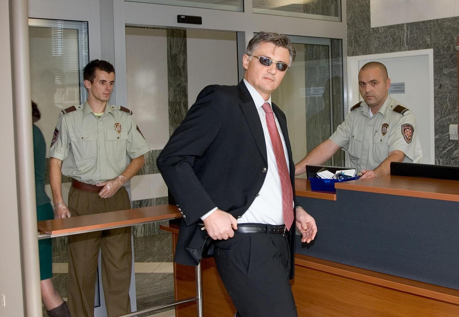 LJUBOMIR ČUČIĆ, bivši diplomat, odslužio je zatvorsku kaznu od godine dana zbog obiteljskog nasilja