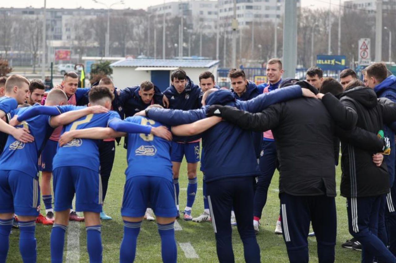 Službena stranica: GNK Dinamo Zagreb