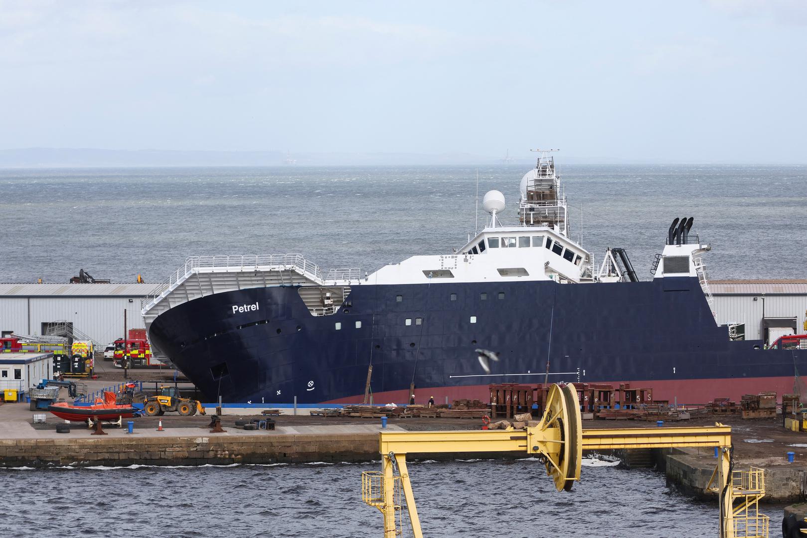 View of the research vessel Petrel after it tipped on its side in a dry dock in Leith, near Edinburgh, Scotland, Britain, March 22, 2023. REUTERS/Russell Cheyne Photo: RUSSELL CHEYNE/REUTERS