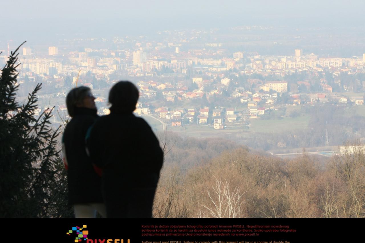 '16.01.2011. Karlovac - Pogled na Karlovac s brda Vinica . Photo: Kristina Stedul Fabac/PIXSELL'