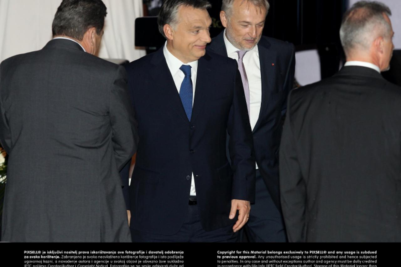 '15.10.2013. Tiszaujvaros, Madjarska - Madjarski premijer Viktor Orban i predsjednik Uprave MOL-a Zsoltan Hernadi, za kojim je raspisana Interpolova tjeralica, otvorili su novi pogon butadiena u tvorn