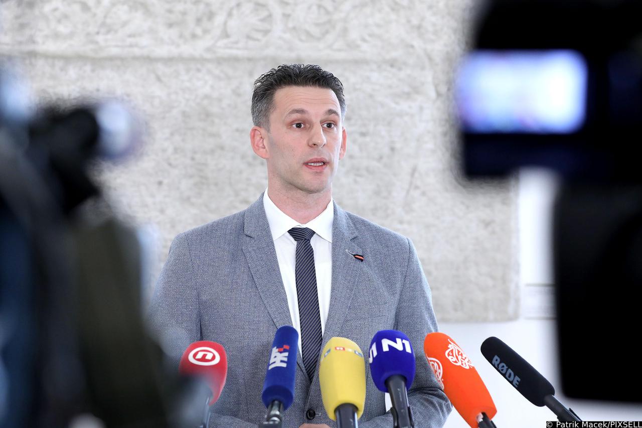 Zagreb:  Božo Petrov komentirao odluku Vrhovnog suda u slučaju Fimi media