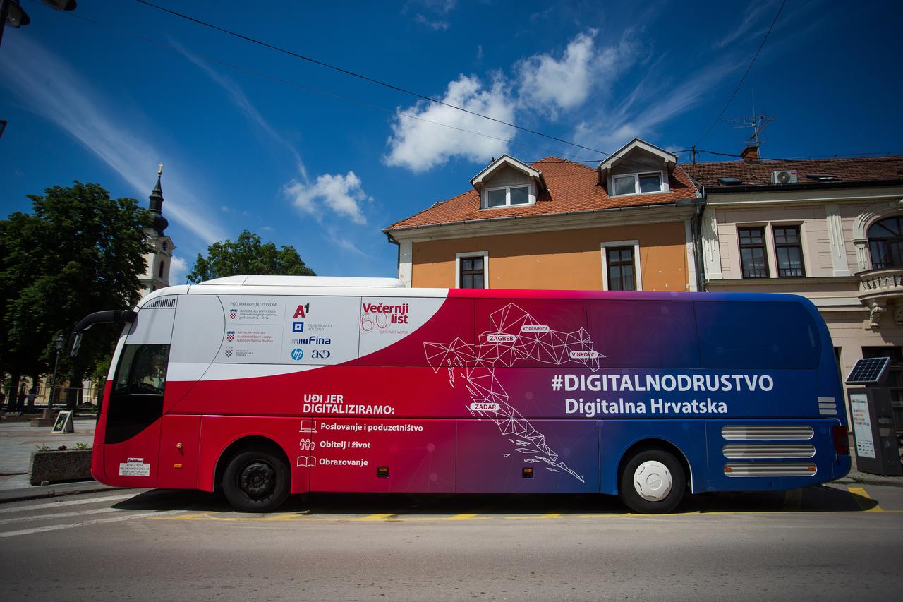 Večernjakov digitalni bus - Vinkovci