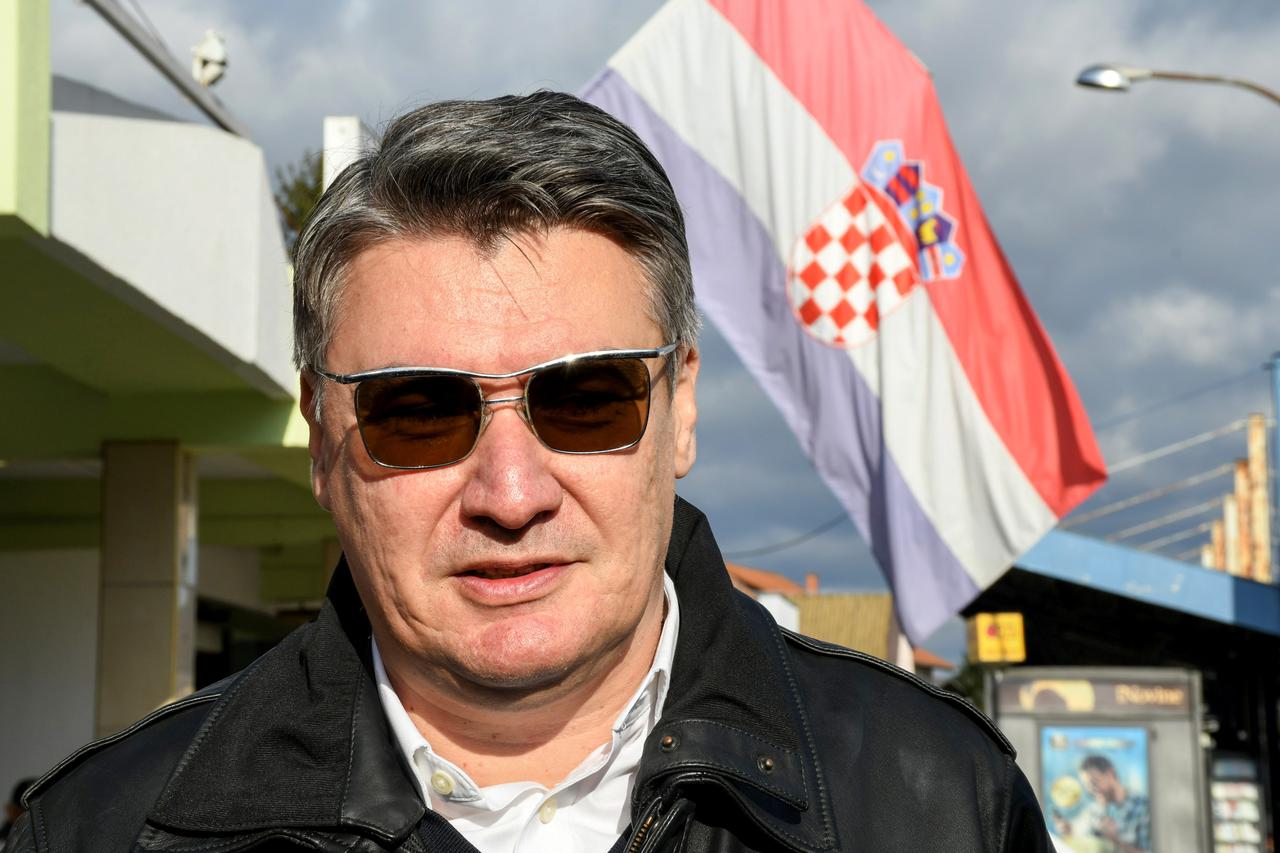 Predsjednički kandidat Zoran Milanović posjetio Viroviticu i družio se s građanima